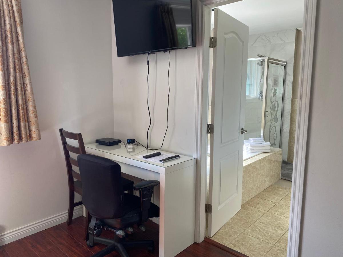 John&Jane'S House Apartment เซอร์รีย์ ภายนอก รูปภาพ