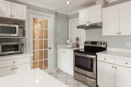 John&Jane'S House Apartment เซอร์รีย์ ภายนอก รูปภาพ